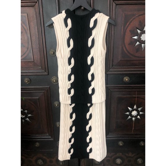 CHRISTIAN DIOR CABLE KNIT SKIRT SUIT (RUNWAY) - Picture 6 of 9